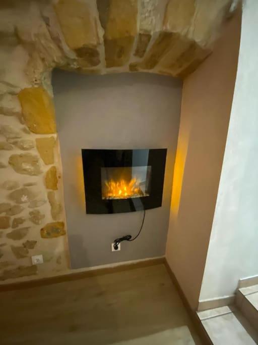 La + Belle Chambre Voutee Au Coeur De Montpellier Luaran gambar